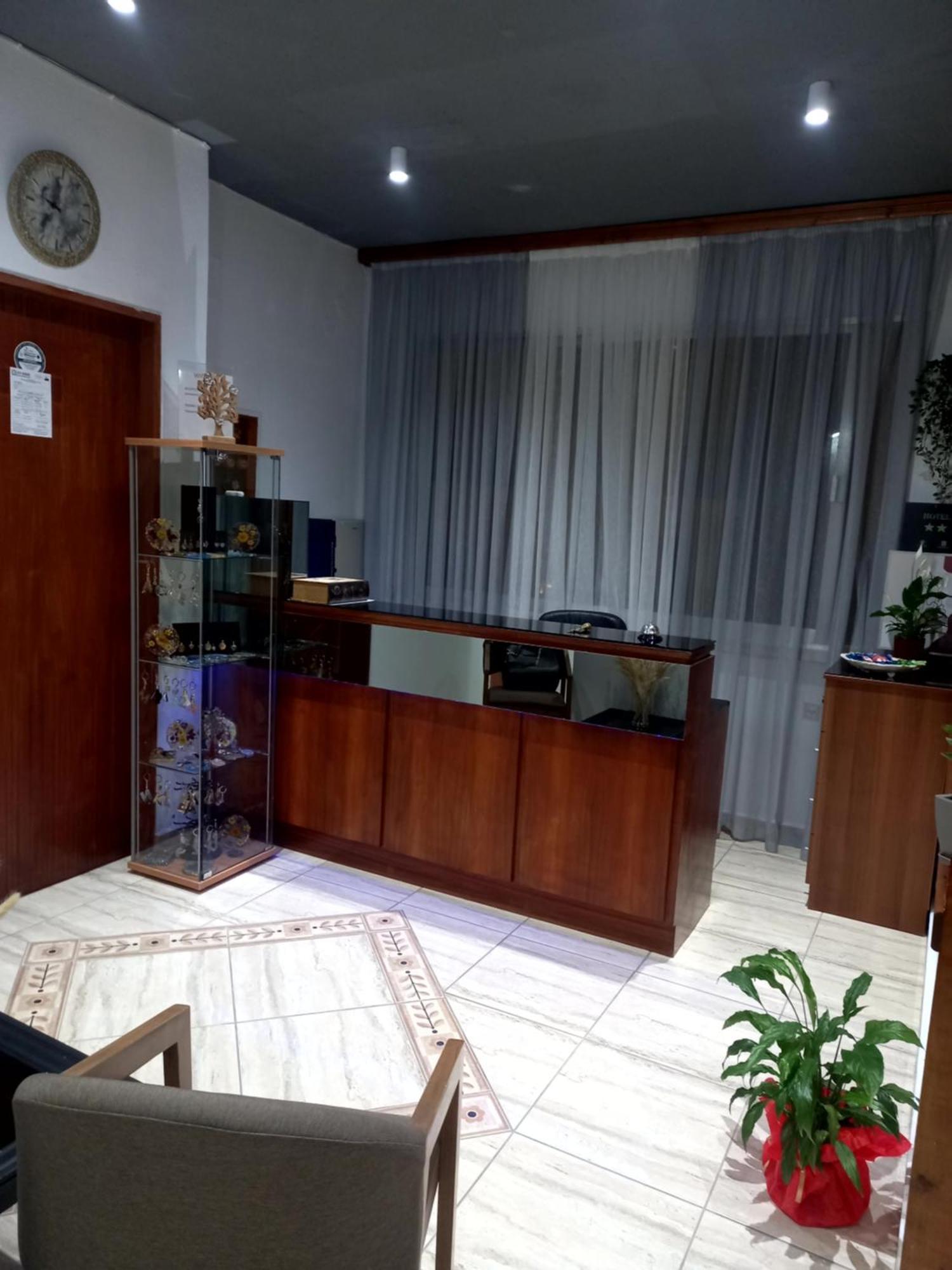 Hotel Tainaro Loutrá Edipsoú Eksteriør bilde